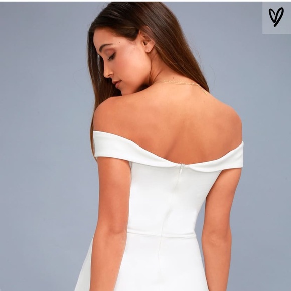 White dress - Picture 5 of 5